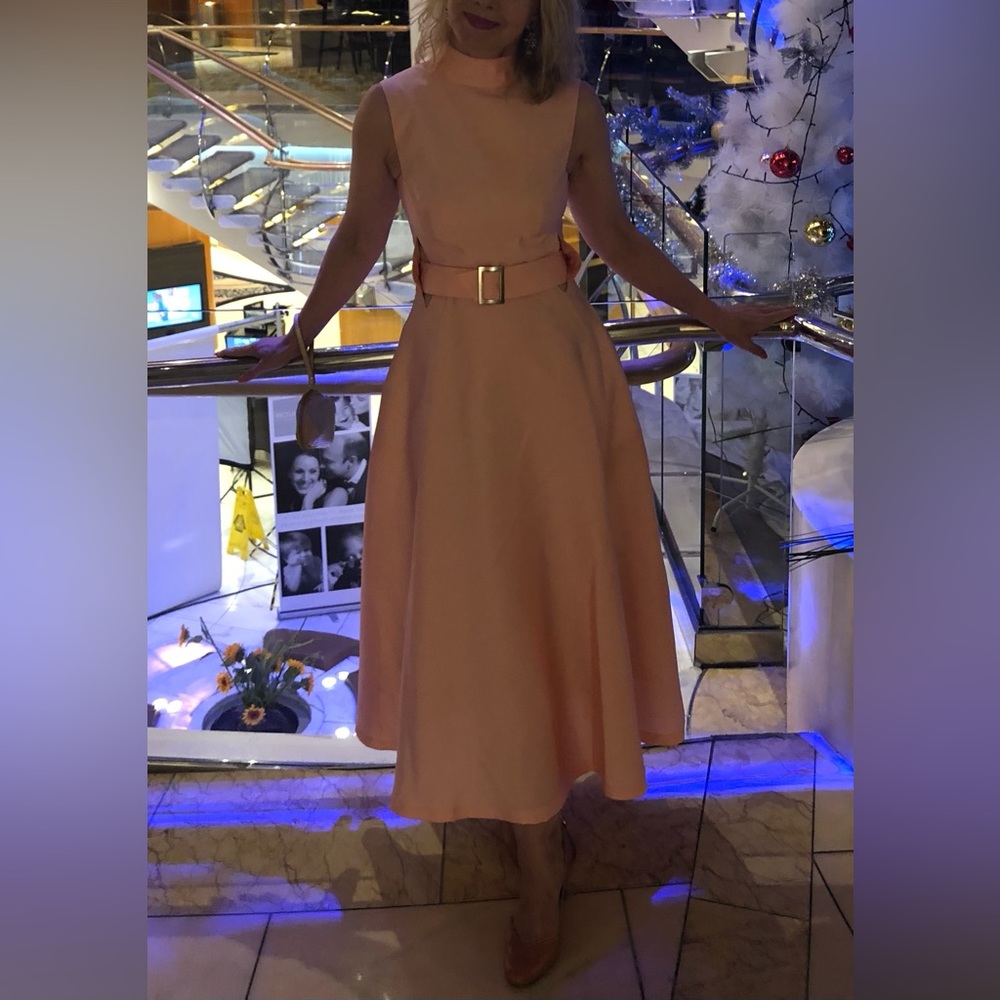 Mossman Dress - Picture 2 of 4